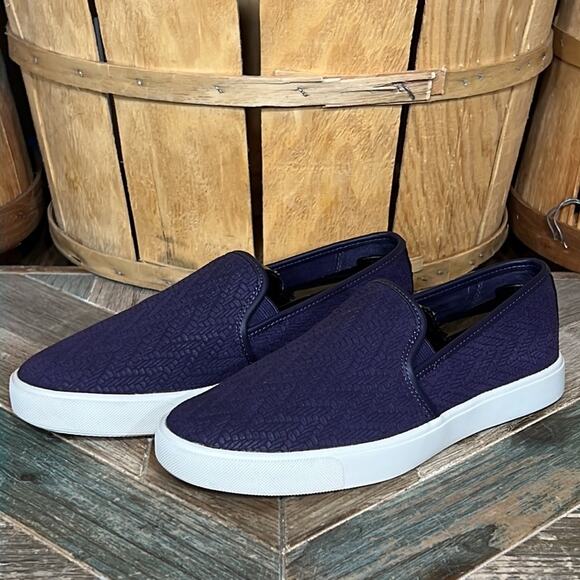 Under Armour DJ Purple Nubuck Leather Slip-On Sneakers Shoes Womens Size 6.5 - Picture 3 of 11